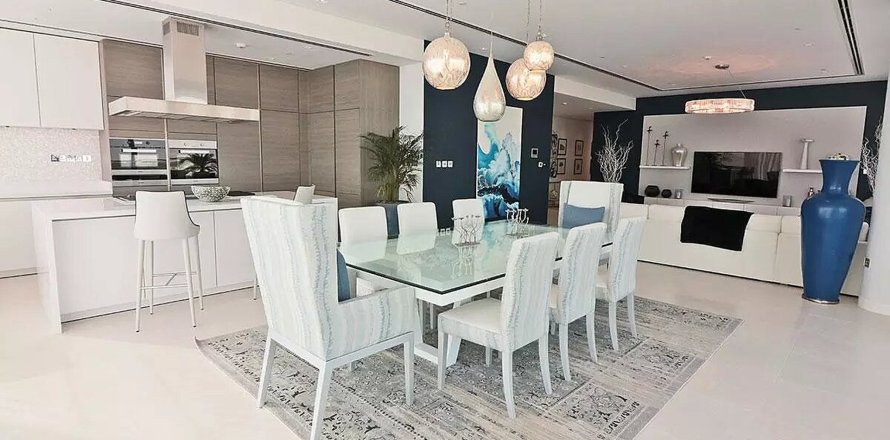 Квартира в Аль-Барари, Дубай, 2 спальни, 147м², № 30159