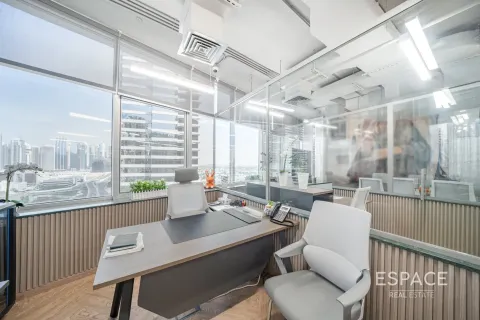 Снять в аренду офис в Джумейра Лейк Тауэрс, Дубай: 111м², № 71351 - фото 2