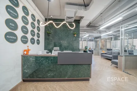 Снять в аренду офис в Джумейра Лейк Тауэрс, Дубай: 111м², № 71351 - фото 14