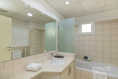 Villa à Meadows, Dubai, 5 chambres, 353 m², № 71353 - photo 12