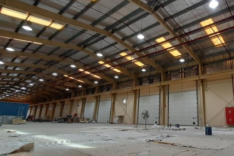 Almacén en Dubai, 2787.1 m², № 4382 - foto 1