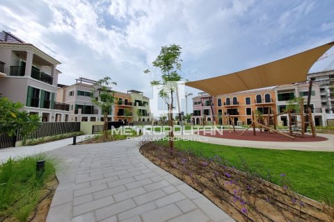 Villa en La Mer, Jumeirah, Dubai, 5 dormitorios, 636 m², № 4389 - foto 19