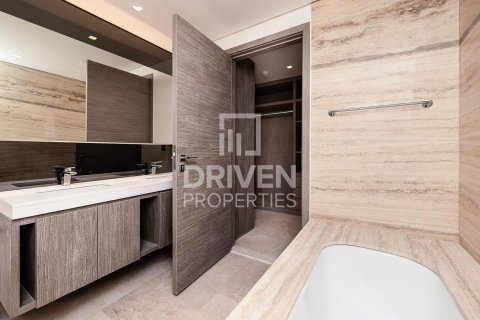 Apartment in Business Bay, Dubai 2 bedrooms, 157 sq.m. № 19833 - photo 11