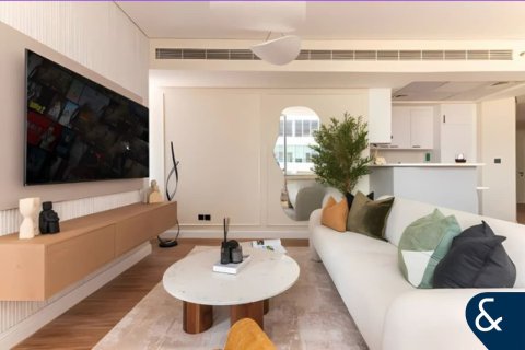 Купить квартиру в DIFC, Дубай: 2 спальни, 119м², № 74885 - фото 8