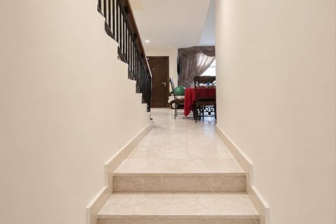 Villa in District 13, Jumeirah Village Circle, Dubai 3 bedrooms, 242.94 sq.m. № 136342 - photo 12