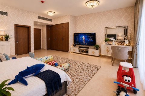 Villa in District 13, Jumeirah Village Circle, Dubai 3 bedrooms, 242.94 sq.m. № 136342 - photo 15
