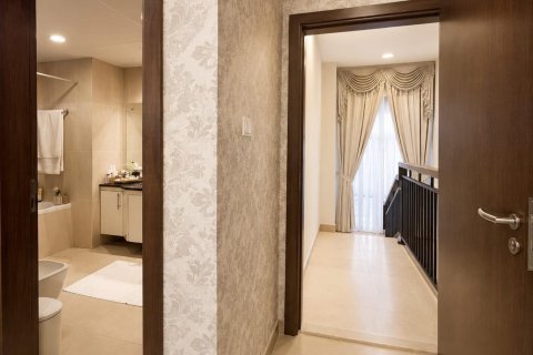 Villa in District 13, Jumeirah Village Circle, Dubai 3 bedrooms, 242.94 sq.m. № 136342 - photo 11