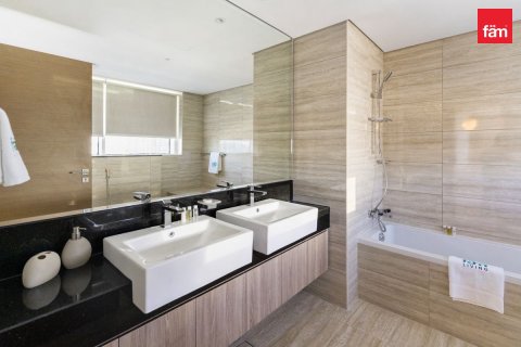 Apartment in Business Bay, Dubai 2 bedrooms, 127 sq.m. № 9131 - photo 18