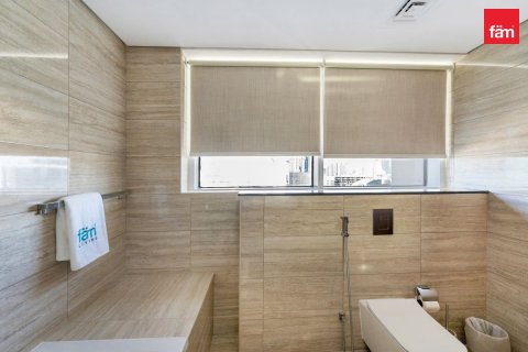 Apartment in Business Bay, Dubai 2 bedrooms, 126.3 sq.m. № 9131 - photo 2