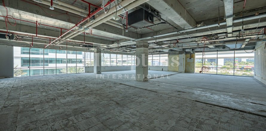 Oficina en Sheikh Zayed Road, Dubai, 229.391 m², № 13702