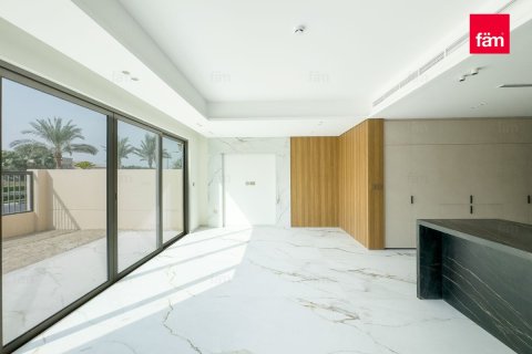 Villa in Dubai 3 bedrooms, 219.9 sq.m. № 40390 - photo 4