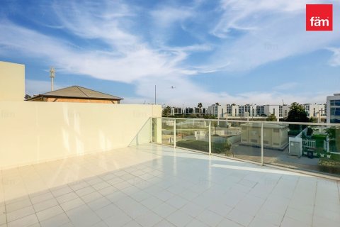 Townhouse in Dubai 3 bedrooms, 151.8 sq.m. № 85954 - photo 2