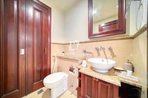 Apartment in Old Town, Dubai 2 bedrooms, 135 sq.m. № 14628 - photo 14