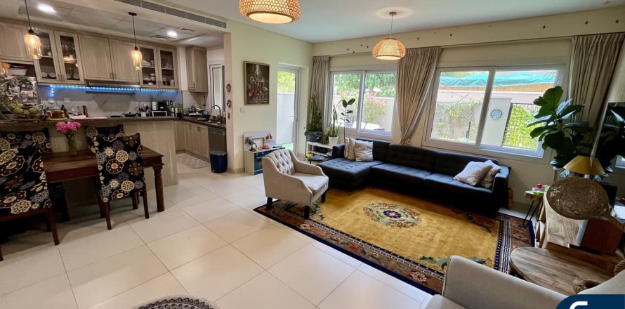 Villa à Bella Casa, Serena, Dubai, 3 chambres, 175 m², № 75758