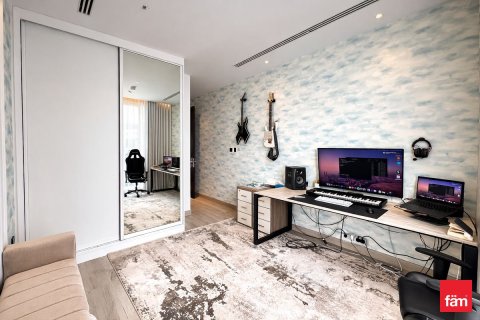 Villa en Dubai, 4 dormitorios, 243.2 m², № 99470 - foto 19