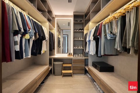 Villa en Dubai, 4 dormitorios, 243.2 m², № 99470 - foto 6