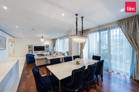 Appartement à City Walk, Dubai, 3 chambres, 215.8 m², № 99460 - photo 5