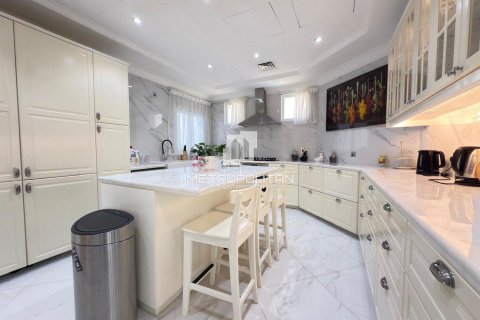 Villa in Signature Villas, Palm Jumeirah, Dubai 6 bedrooms, 657 sq.m. № 14957 - photo 28