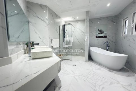 Villa in Signature Villas, Palm Jumeirah, Dubai 6 bedrooms, 657 sq.m. № 14957 - photo 13