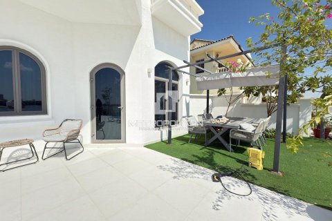 Villa in Signature Villas, Palm Jumeirah, Dubai 6 bedrooms, 657 sq.m. № 14957 - photo 7