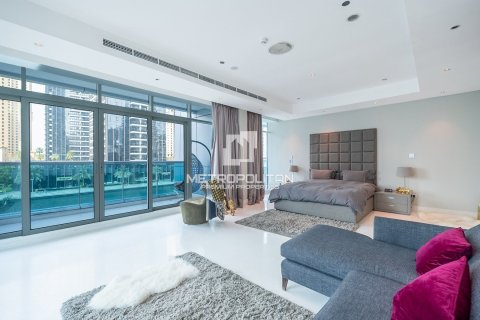 Villa in Dubai Marina, Dubai 5 bedrooms, 764 sq.m. № 14950 - photo 18