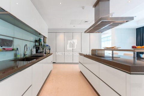 Villa in Dubai Marina, Dubai 5 bedrooms, 764 sq.m. № 14950 - photo 28