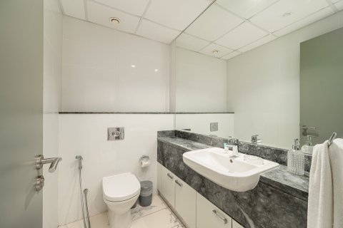Appartement à Business Bay, Dubai, 2 chambres, 126.21 m², № 136542 - photo 14