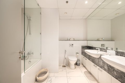 Appartement à Business Bay, Dubai, 2 chambres, 126.21 m², № 136542 - photo 11