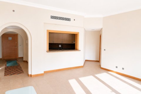 Apartment in Palm Jumeirah, Dubai 2 bedrooms, 144.07 sq.m. № 136544 - photo 2