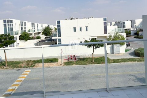 Adosado en DAMAC Hills (Akoya by DAMAC), Dubai, 3 dormitorios, 222 m², № 74260 - foto 8