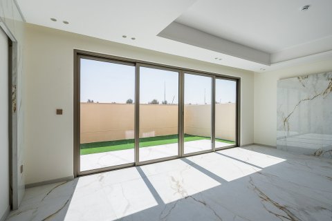 Townhouse in Jumeirah Golf Estates, Dubai 3 bedrooms, 207.55 sq.m. № 142083 - photo 2