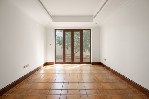 Villa in Jumeirah Golf Estates, Dubai 5 bedrooms, 9393.52 sq.m. № 142088 - photo 25