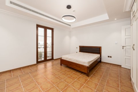 Villa in Jumeirah Golf Estates, Dubai 5 bedrooms, 9393.52 sq.m. № 142088 - photo 18