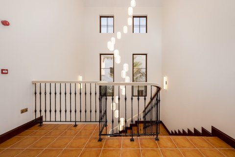 Villa in Jumeirah Golf Estates, Dubai 5 bedrooms, 9393.52 sq.m. № 142088 - photo 15