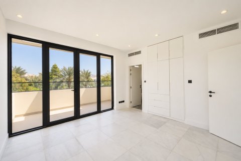 Villa in Jumeirah Golf Estates, Dubai 6 bedrooms, 883.46 sq.m. № 142086 - photo 11