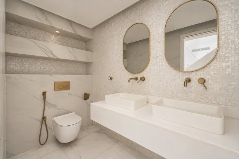Villa in Jumeirah Golf Estates, Dubai 6 bedrooms, 883.46 sq.m. № 142086 - photo 6