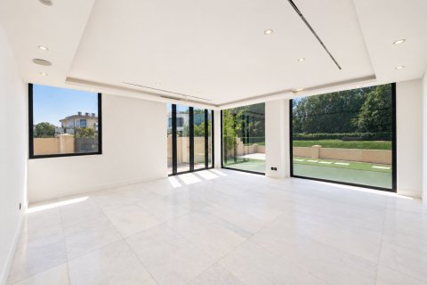 Villa in Jumeirah Golf Estates, Dubai 6 bedrooms, 883.46 sq.m. № 142086 - photo 3