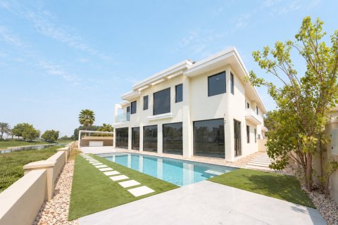 Villa in Jumeirah Golf Estates, Dubai 6 bedrooms, 883.46 sq.m. № 142086