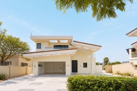 Villa in Jumeirah Golf Estates, Dubai 6 bedrooms, 883.46 sq.m. № 142086 - photo 13