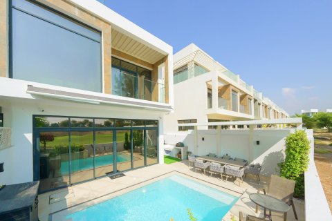 Купить таунхаус в Jumeirah Luxury, Джумейра Гольф Эстейтс, Дубай: 4 спальни, 325.53м², № 142087 - фото 19