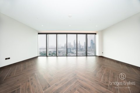 Квартира в Дубае, 2 спальни, 150м², № 90898