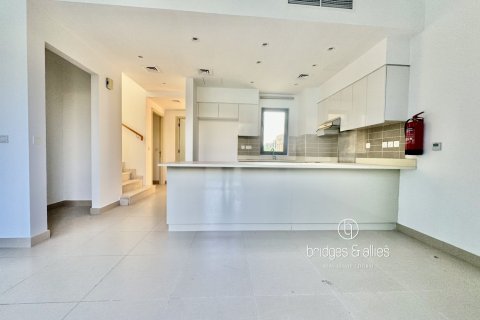 Снять в аренду виллу в Дубай Хилс Эстейт, Дубай: 4 спальни, 202м², № 90899 - фото 4