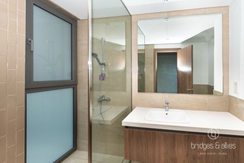 Снять в аренду виллу в Tilal Al Ghaf, Дубай: 4 спальни, 202м², № 90897 - фото 16