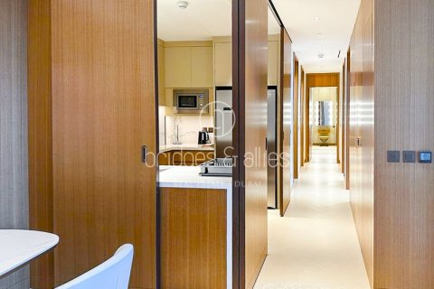 Снять в аренду квартиру в Даунтаун Дубай (Даунтаун Бурдж Дубай), Дубай: 3 спальни, 156м², № 90907 - фото 12