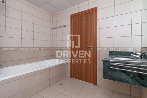 Apartment in Dubai Land, Dubai 2 bedrooms, 99 sq.m. № 18783 - photo 11