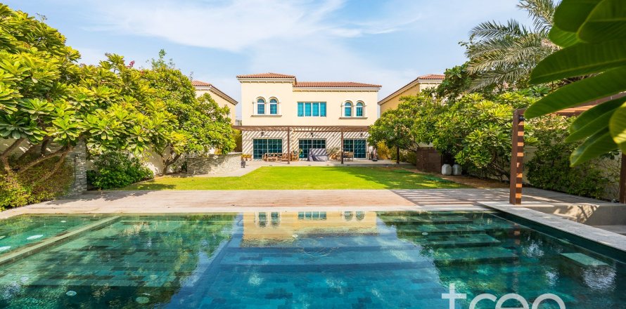 Villa in Legacy, Jumeirah Park, Dubai 4 bedrooms, 314.01 sq.m. № 134678