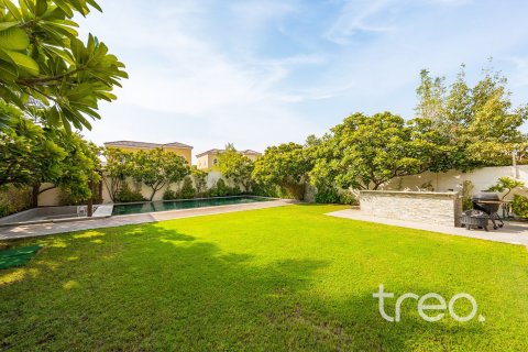 Villa in Legacy, Jumeirah Park, Dubai 4 bedrooms, 314.01 sq.m. № 134678 - photo 17