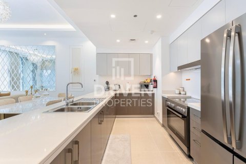 Appartement à Forte, Downtown Dubai (Downtown Burj Dubai), Dubai, 3 chambres, 160 m², № 19024 - photo 3