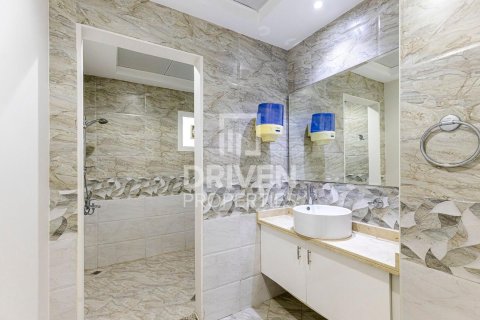 Villa à Al Barsha, Dubai, 6 chambres, 929 m², № 19014 - photo 7
