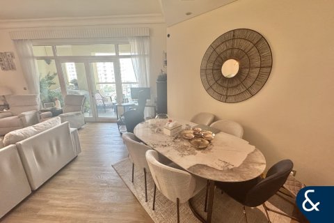 Купить квартиру в Shoreline Apartments, Пальма Джумейра, Дубай: 2 спальни, 147м², № 75867 - фото 2